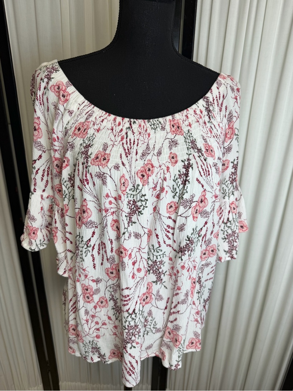 a.n.a White Off-Shoulder Tunic with Pink Floral Print